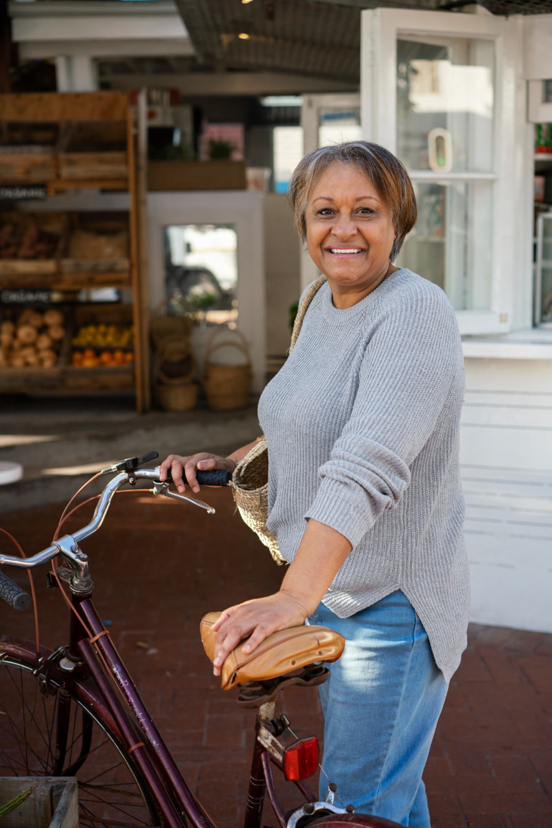 Sarah M., cardiac monitoring consumer sharing her positive experience with SKIIN™ wearable